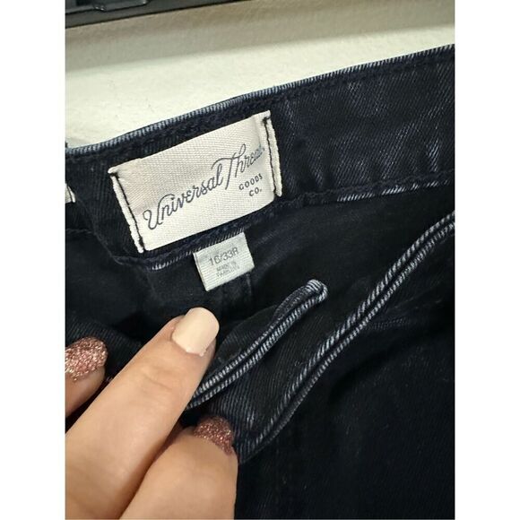 Universal Thread High Rise Midi Shorts - Picture 4 of 5